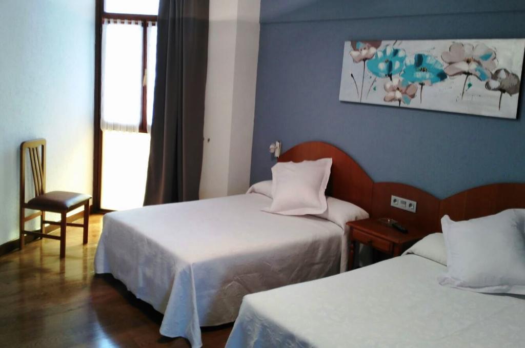 Hotel Urgain Oronoz-Mugaire Esterno foto